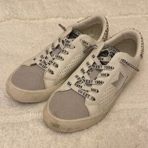 Vintage Havana White and Gray Star Sneakers